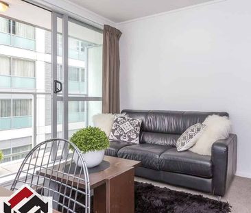 City Sanctuary 2-Bedroom Fully Furnished Apartment - Photo 3