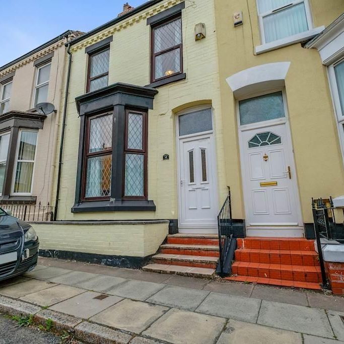 4 bedroom terraced house to rent - Photo 1