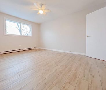199 Charles St, Unit 6, Midland, ON - Photo 1