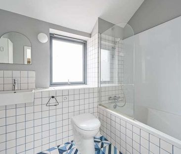 Salmen Road, Plaistow, E13 - Photo 1