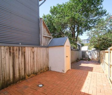 Charming Two-Bedroom Terrace in Prime Annandale Location - Photo 6