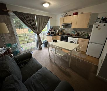 1 Bed Flat, Wensleydale, LU2 - Photo 4