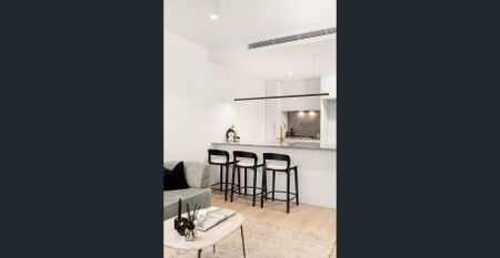 Stunning 2 Bedroom Apartment in Milton - Photo 3