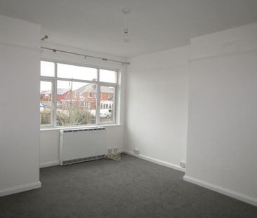 1 bed Apartment - To Let - Photo 6