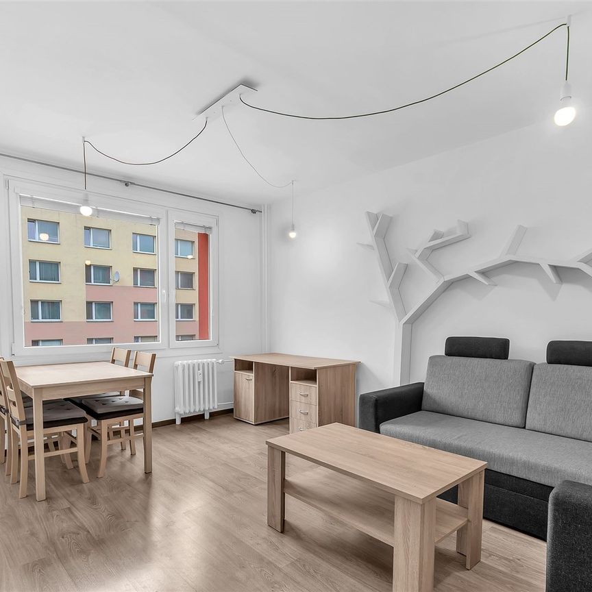 Pronájem bytu 2+1 61 m², Smiřice - Photo 1