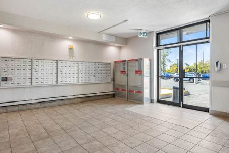 Greenview Apartments - Photo 2