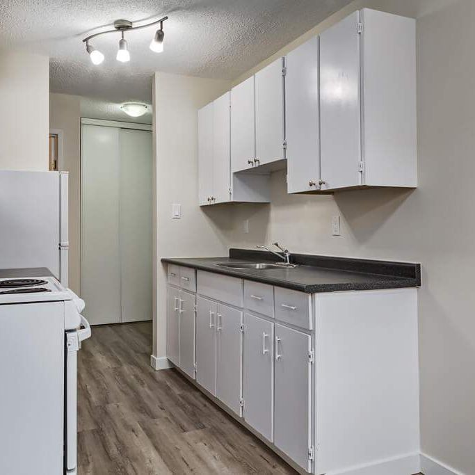 2 Bedroom - Photo 1