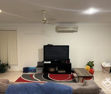Spacious 3 bedroom house in great location - Photo 3