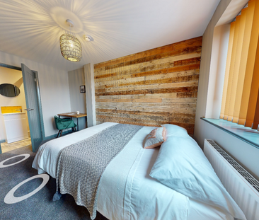 1 bedroom in a flat share to rent - Photo 4