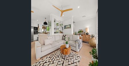 Stunning home - walk to Shelly beach - Photo 2