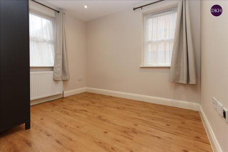 St. Albans Road, Watford, Hertfordshire, WD17 - Photo 3