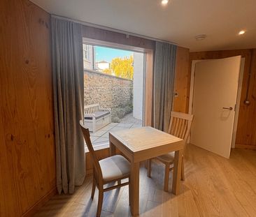 1 Bed Flat, Simon Square, EH8 - Photo 2