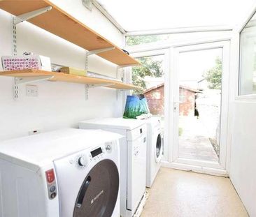 Spencer Road, Mitcham, Surrey, CR4 - Photo 3