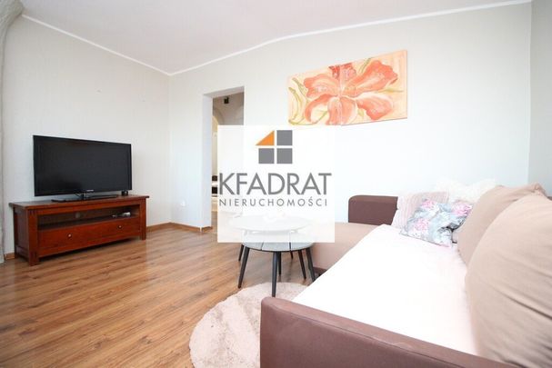 4-pokojowe mieszkanie na wynajem - ul. Bydgoska - Zdjęcie 1