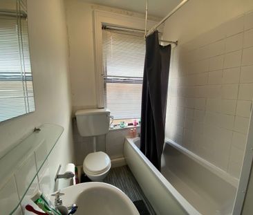 3 bedroom house share to rent - Photo 2