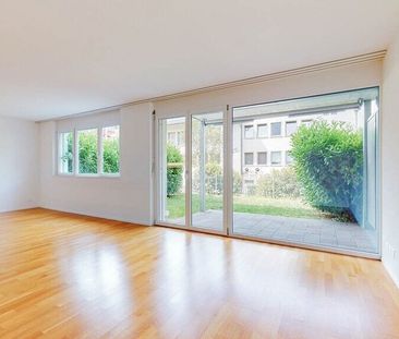 All accessible on foot - Photo 1