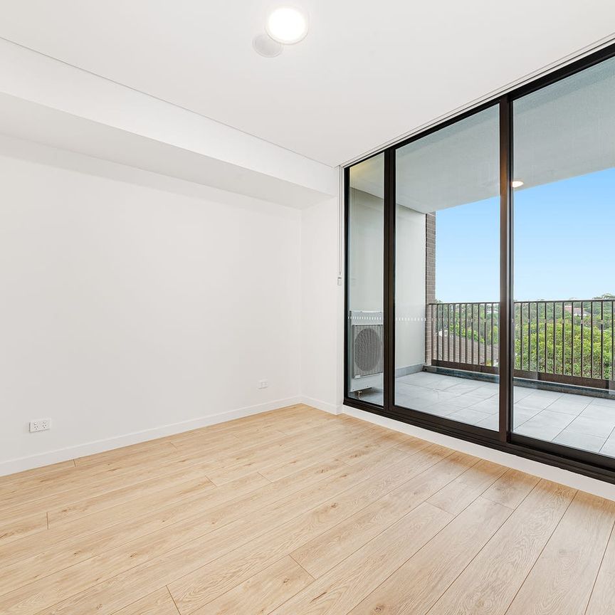 Modern Apartment Living in the Heart of West Ryde - Photo 1