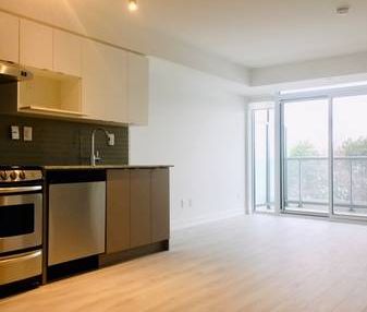 YORKDDALE I: 2 BEDS CONDO W/ PARKING & LOCKER INCL. -NORTH YORK - Photo 2