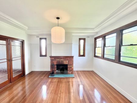 Great Location - Photo 2