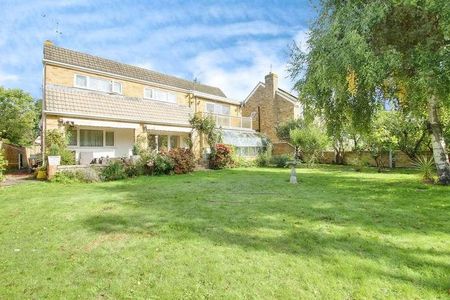 Hythe End Road, Wraysbury, Staines-upon-thames, TW19 - Photo 4