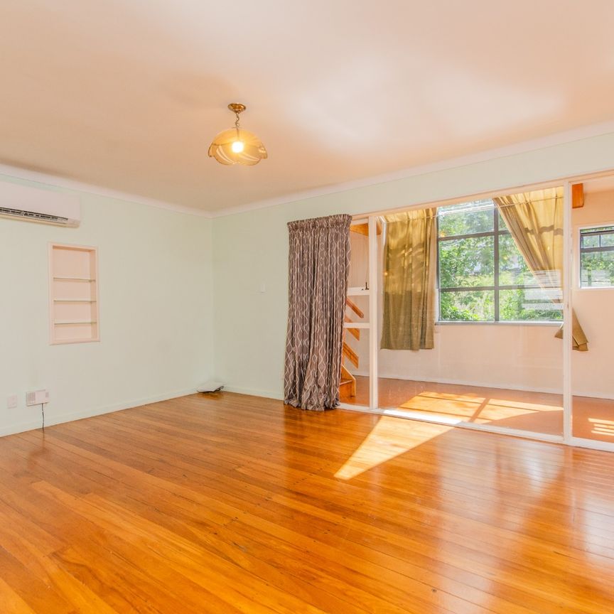 Amazing location! - Photo 1