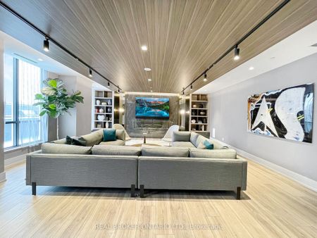 For Lease - 286 Main Street Unit# 2705, Toronto, Ontario - Photo 2