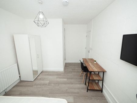 Studio to rent - Photo 5