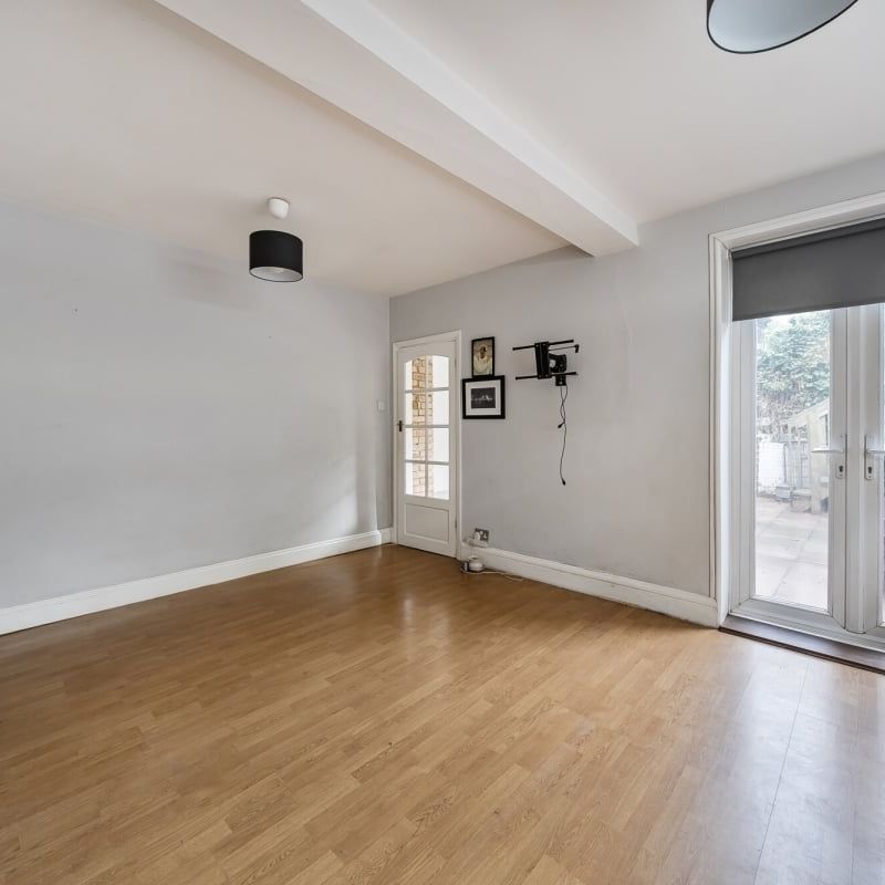 3 bedroom maisonette to rent - Photo 1