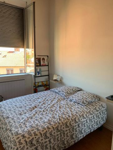 Location Appartement 2 pièces 50m² LYON 4ème - Photo 2