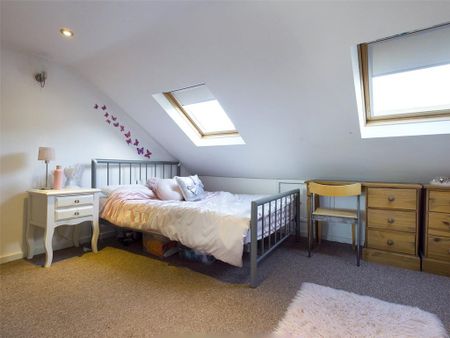 4 bedroom terraced house to rent - Photo 5