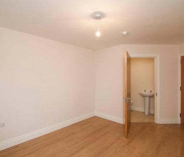 7 Church Quarter, 15 Galway Park, Dundonald, BT16, Belfast - Photo 4