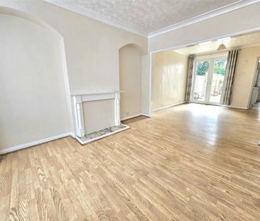 3 bedroom semi-detached house to rent - Photo 6