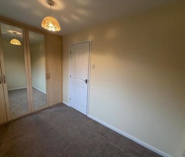 2 bedroom semi-detached house to rent - Photo 3
