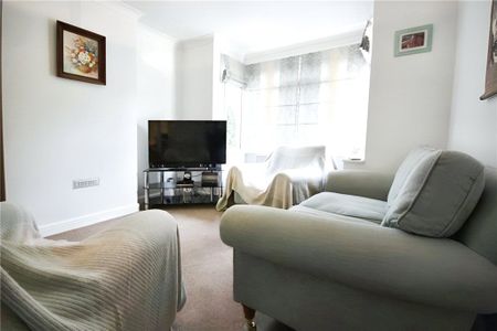 Beckingham Road, Guildford, Surrey, GU2 8BU - Photo 2