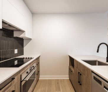 5605 Av. Pierre-De Coubertin, app.213, H1N 0E9, H1N 0E9, Montréal - Photo 1