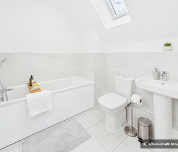 2 bedroom coach house to rent - Photo 2