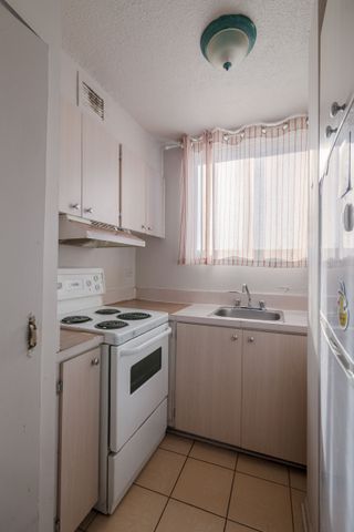 1975 Maisonneuve Blvd West - Photo 4