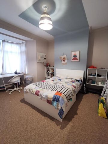 4 bedroom house to rent - Photo 2