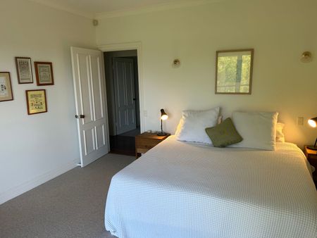 Spacious & Inviting Hinterland Home With Incredible Views & Pool - Photo 4