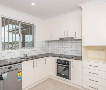 Modern 2 Bedroom Granny Flat/Villa - Photo 4