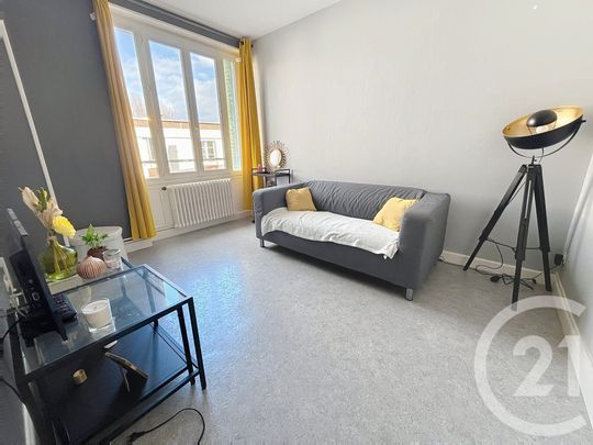 Location Appartement 2 pièces 34m² CHAMALIERES 63400 - Photo 1
