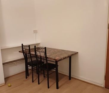 Studio Flat, London, E2 - Photo 3