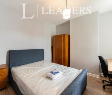 4 bedroom terraced house to rent - Photo 6