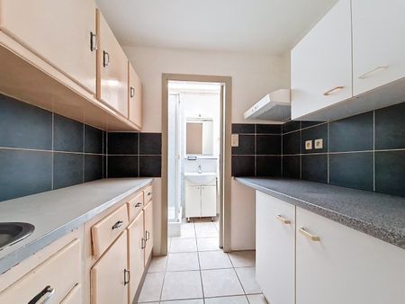 À louer – Studio 3 pièces à Huy, Rue Saint-Pierre - foto 3