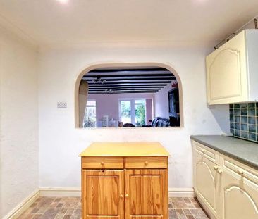 3 bedroom terraced house to rent - Photo 6