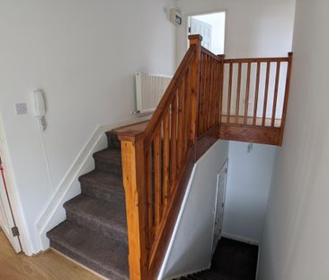 3 bedroom flat to rent - Photo 1