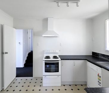 Kelson Living - Photo 2