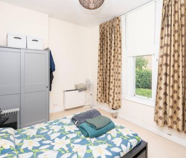 2 bedroom flat to rent - Photo 6