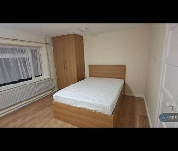 2 bedroom maisonette to rent - Photo 4