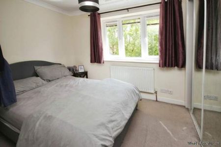 2 bedroom property to rent in Bracknell - Photo 4